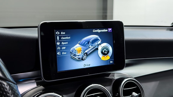 Mercedes-Benz GLC220 d 30 of 30