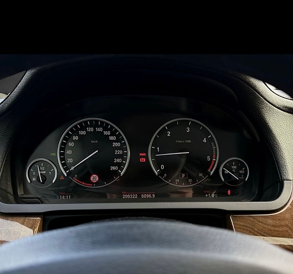 BMW 730d 11 of 12