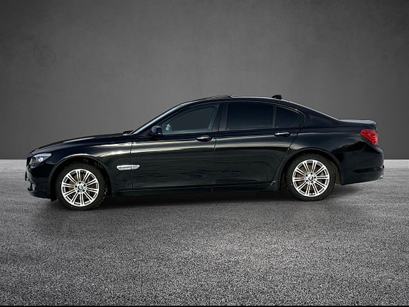 BMW 730d 5 of 12