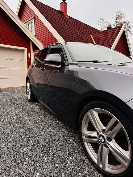 BMW 116i 4 of 30