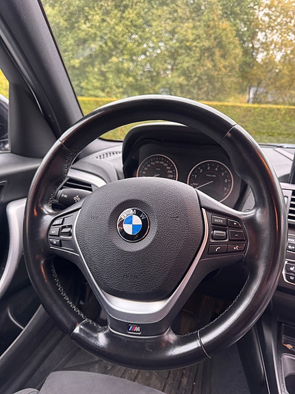 BMW 116i 30 of 30