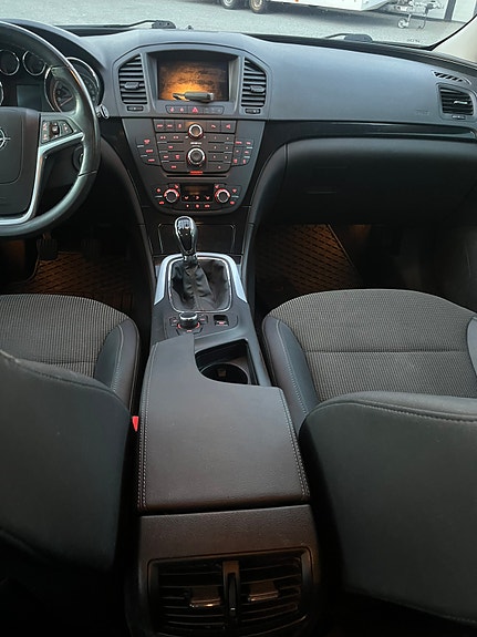 Opel Insignia 12 of 17