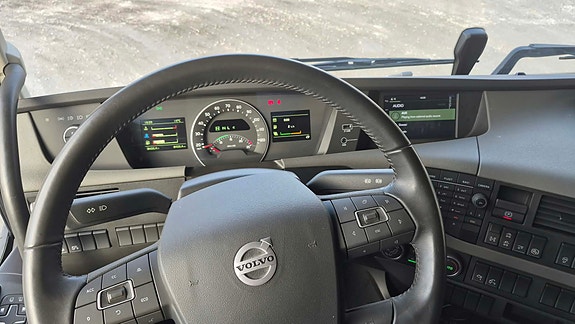 Volvo "NY" FH 500. HMF 1420 12 of 24