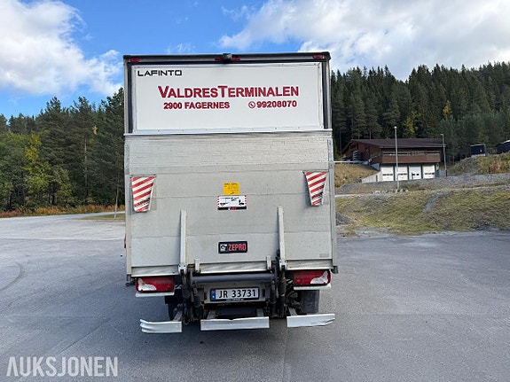 Mercedes-Benz Sprinter 8 of 30