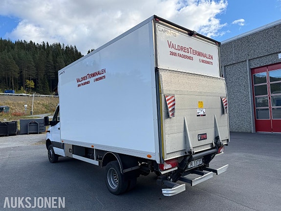 Mercedes-Benz Sprinter 9 of 30