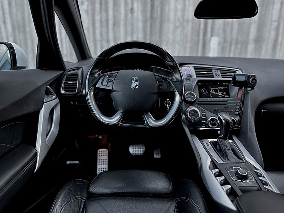 Citroen DS5 14 of 22