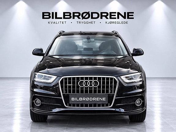 Audi Q3 2 of 7