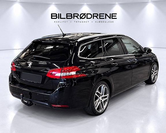 Peugeot 308 4 of 5