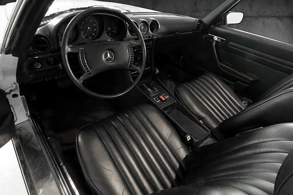Mercedes-Benz SL 16 of 30