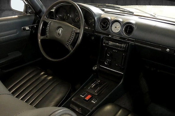 Mercedes-Benz SL 18 of 30