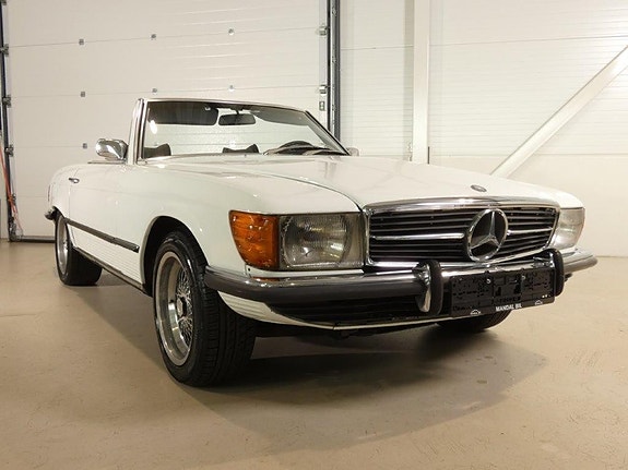 Mercedes-Benz SL 24 of 30