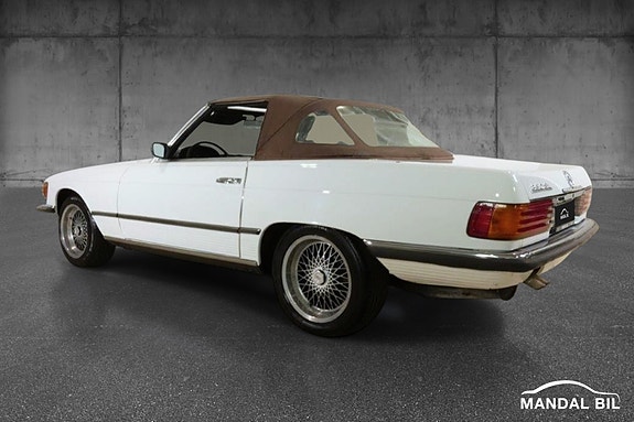 Mercedes-Benz SL 10 of 30