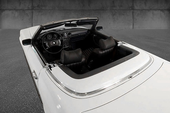Mercedes-Benz SL 14 of 30