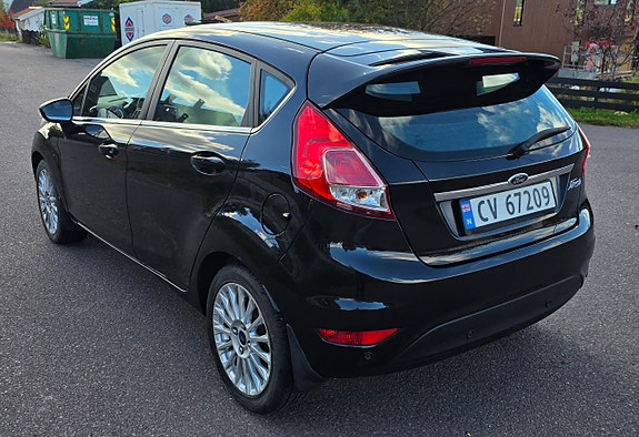 Ford Fiesta 13 of 28