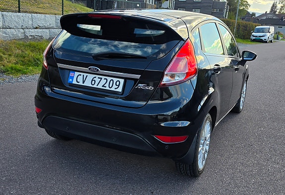 Ford Fiesta 10 of 28