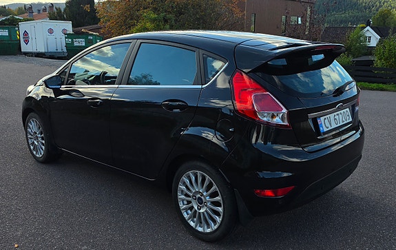Ford Fiesta 14 of 28