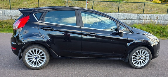 Ford Fiesta 7 of 28