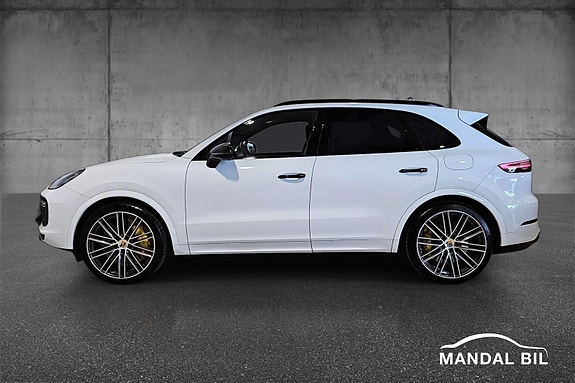 Porsche Cayenne 6 of 30