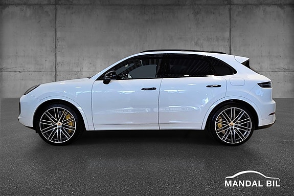 Porsche Cayenne 7 of 30
