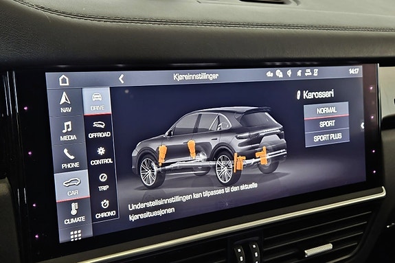 Porsche Cayenne 24 of 30