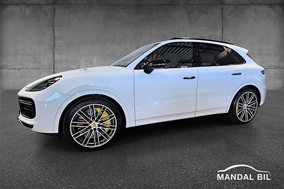 Porsche Cayenne 5 of 30