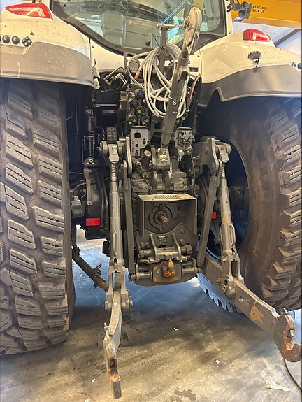 Valtra Q305 2025, kr 2 730 000,-