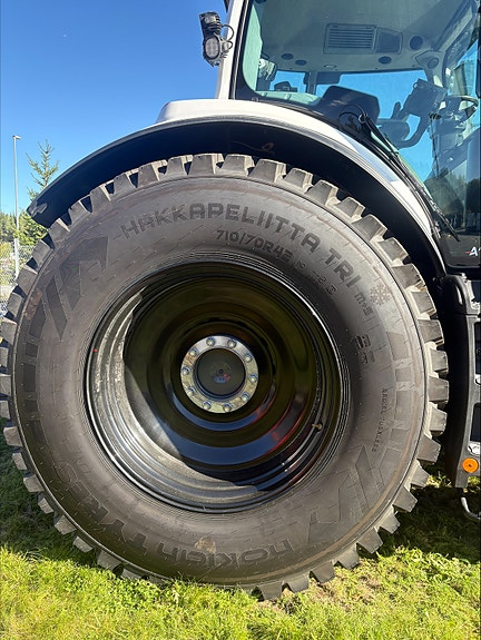 Valtra Q305 2025, kr 2 730 000,-