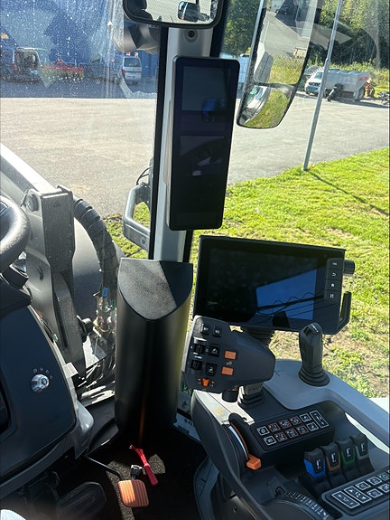 Valtra Q305 - 600 timer service tatt 2025, kr 2 685 000,-