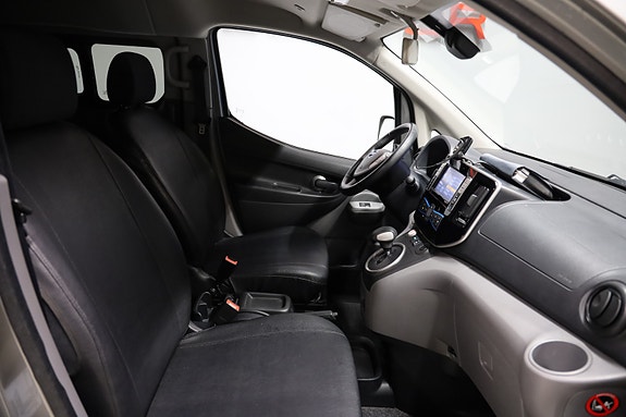 Nissan e-NV200 9 of 13
