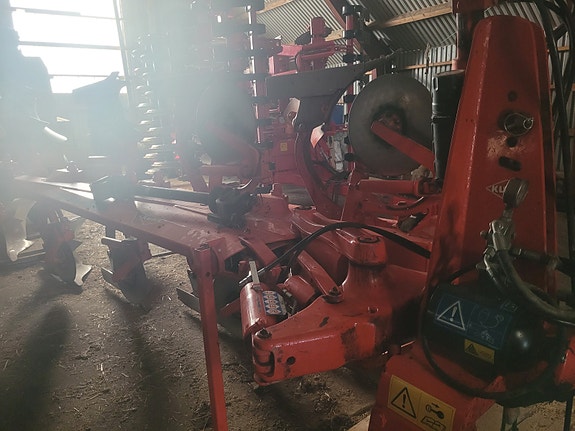 Kuhn Varimaster 153  5 Skjær 2016, kr 215 000,-