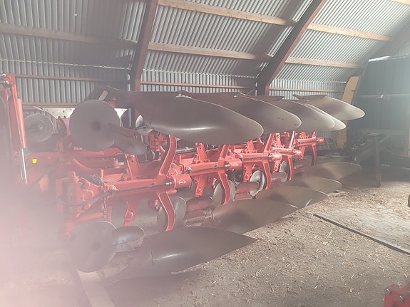 Kuhn Varimaster 153  5 Skjær 2016, kr 215 000,-