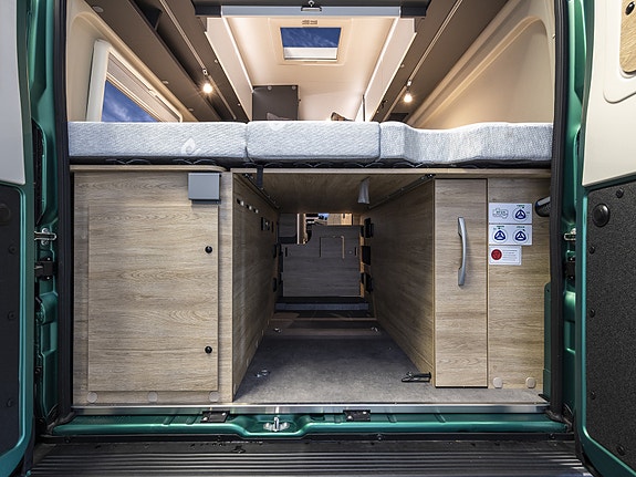 Dethleffs Globetrail 640 ES / Master Class CV ICONIC EDITION BLUE  Langsgående senger, elektrisk p-brems, kompr. kjøleskap, 90 l drivstofftank, isolert gråvannstank ++ 22 of 30