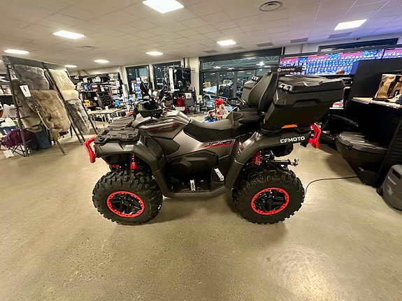 Bilde 16 av CFMOTO CFORCE 1000 TOURING PRO ABS TB(105KMT)