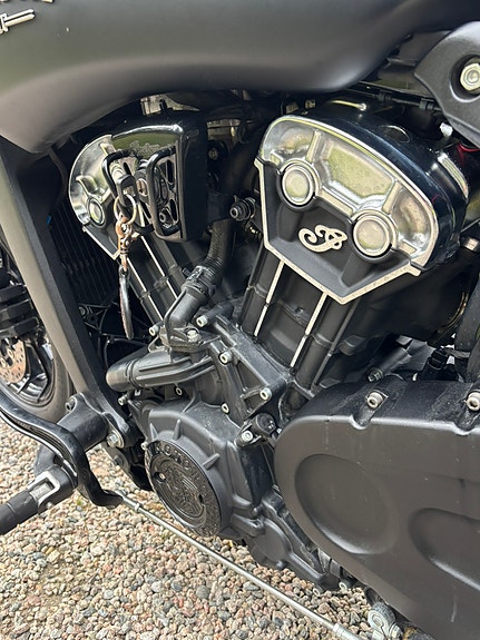 INDIAN Scout Bobber 11 of 27