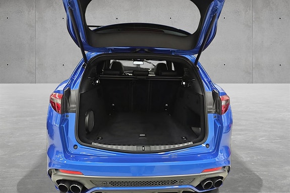 Alfa Romeo Stelvio Quadrifoglio 14 of 30