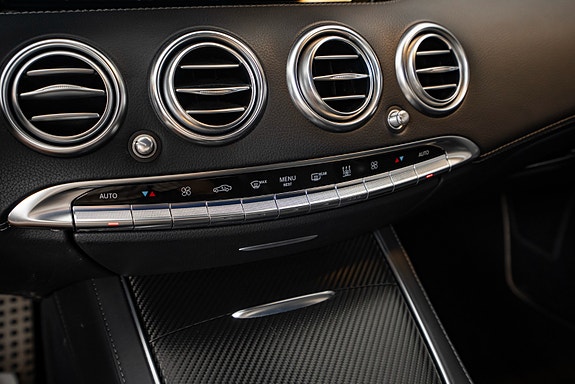 Mercedes-Benz S63 18 of 26