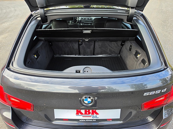 BMW 525d 13 of 30