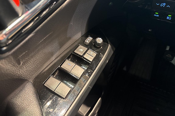 Toyota Prius 20 of 24