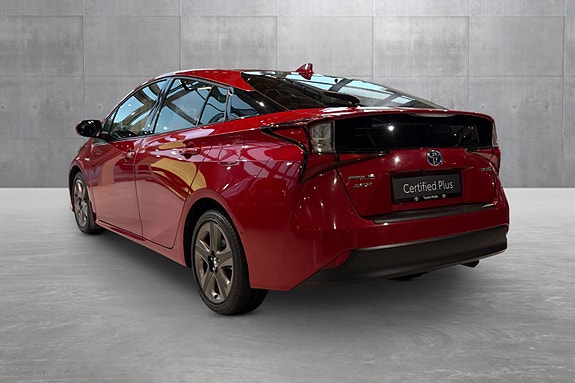 Toyota Prius 3 of 24