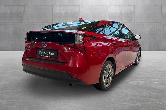 Toyota Prius 5 of 24