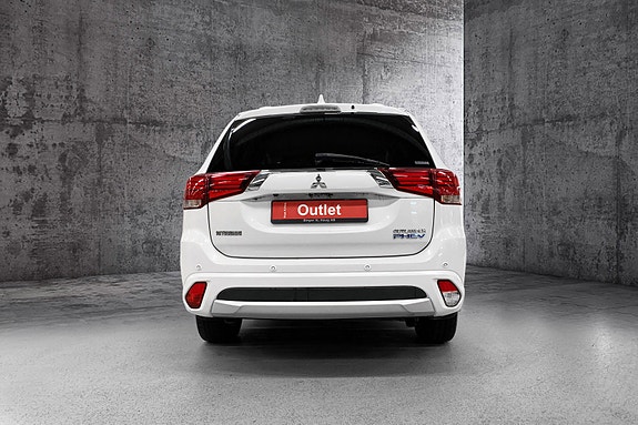 Mitsubishi Outlander 3 of 16