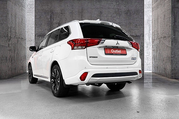 Mitsubishi Outlander 4 of 16