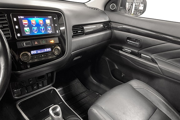 Mitsubishi Outlander 10 of 16