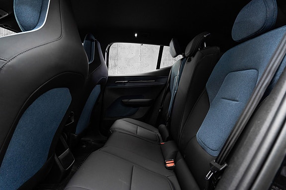 Volvo EX30 19 of 27