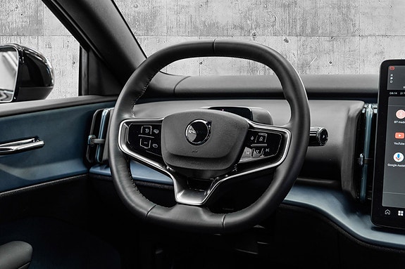 Volvo EX30 21 of 27