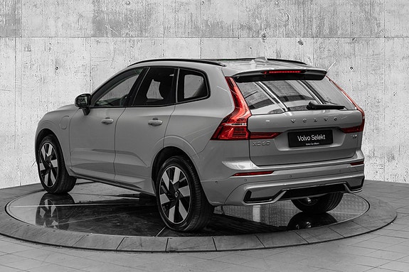 Volvo XC60 5 of 30