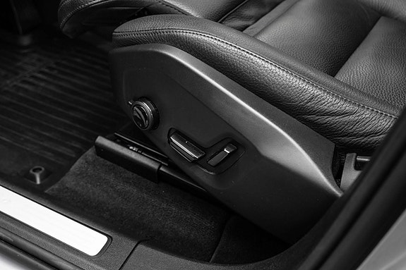Volvo XC60 20 of 30