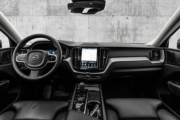 Volvo XC60 22 of 30