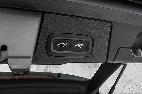 Volvo XC60 25 of 30