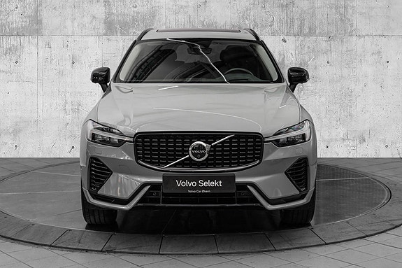 Volvo XC60 3 of 30